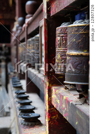 マニ車 - カトマンズ マニ車 - カトマンズ 12807326