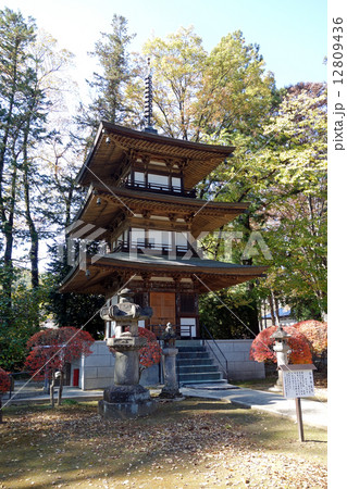 恵林寺の仏舎利塔（山梨県甲州市） 12809436