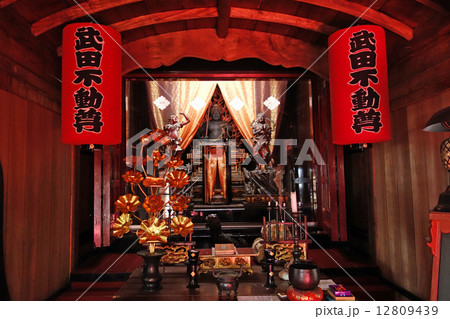 恵林寺の武田不動尊（山梨県甲州市） 12809439