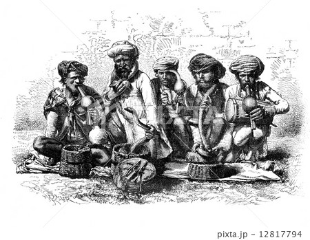 Snake charmers of India. - Drawing Sellier, vintage engraving. Snake charmers of India. - Drawing Sellier, vintage engraving. 12817794