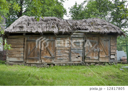 Wooden shed 12817805