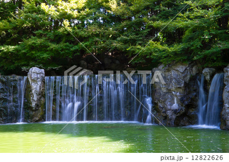 花博記念公園の人工滝 花博記念公園の人工滝 12822626