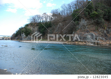 鉢形城阯の断崖･正喜橋（埼玉県大里郡寄居町大字鉢形） 12823045