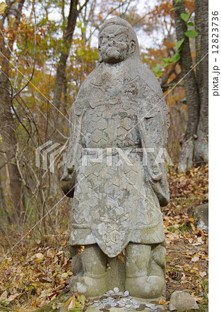 篠ノ井線廃線敷遊歩道　覚明（かくめい）像 12823736