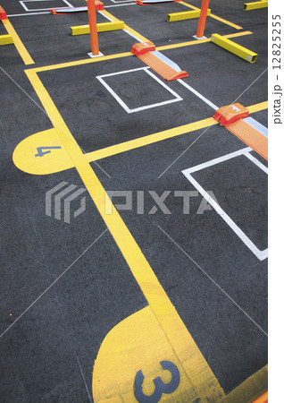 コインパーキング 12825255