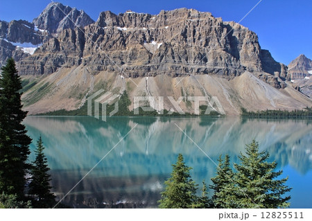 風景 自然 湖 の写真 カナディアンロッキー 風景 自然 湖 の写真 カナディアンロッキー 12825511