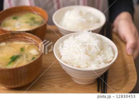 食事の用意 12830453