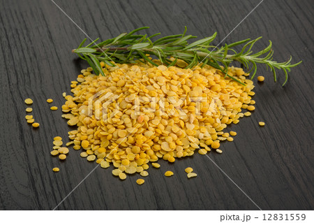 Raw yellow lentils Raw yellow lentils 12831559