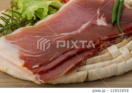 Prosciutto Prosciutto 12832858