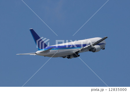 飛行機 12835000