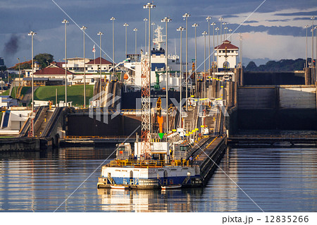 パナマ運河 12835266
