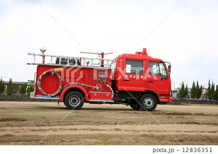 救急車 12836351