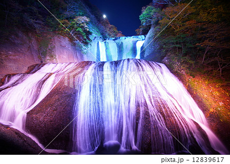 茨城県 袋田の滝 ライトアップ Fukuroda Falls Light Up In Japan の写真素材