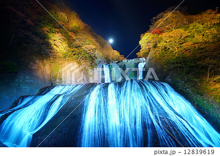 茨城県　袋田の滝　ライトアップ　Fukuroda Falls Light up in Japan. 12839619