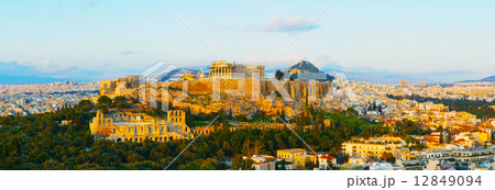 Scenic overview of Athens with Acropolis 12849094