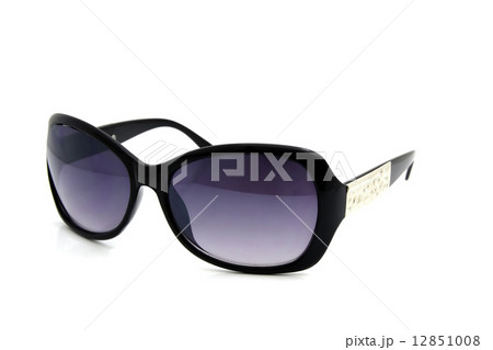 Sunglasses isolated on white background Sunglasses isolated on white background 12851008