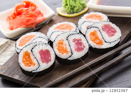 Yin yang futomaki with tuna and salmon Yin yang futomaki with tuna and salmon 12852367