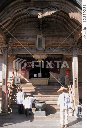 四国霊場第27番札所「神峯寺」本堂 四国霊場第27番札所「神峯寺」本堂 12859281