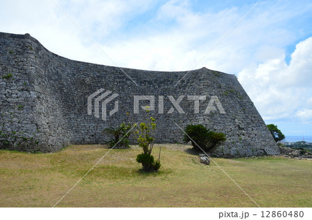 世界遺産 中城城跡の「三の郭」(沖縄県中頭郡北中城村・中城村) 世界遺産 中城城跡の「三の郭」(沖縄県中頭郡北中城村・中城村) 12860480