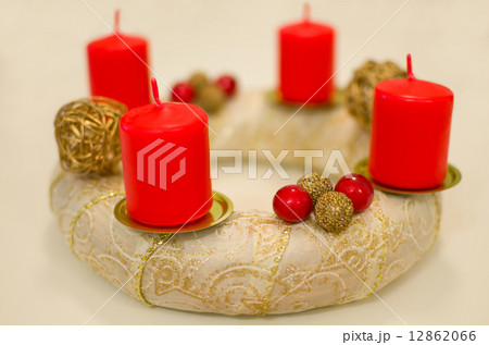 Golden Advent Wreath 12862066
