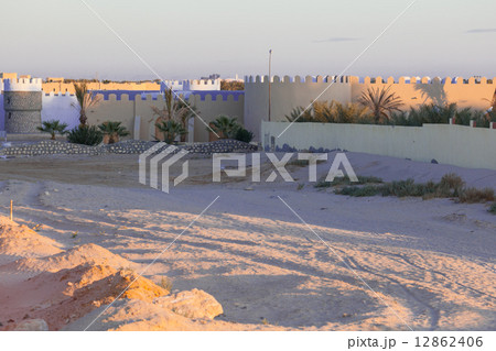 ドゥーズ 12862406