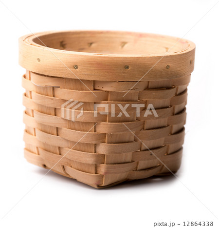 Small empty wicker basket 12864338