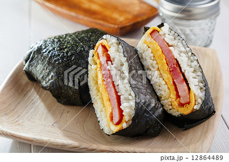 おにぎらず ポークおにぎり おにぎらず ポークおにぎり 12864489