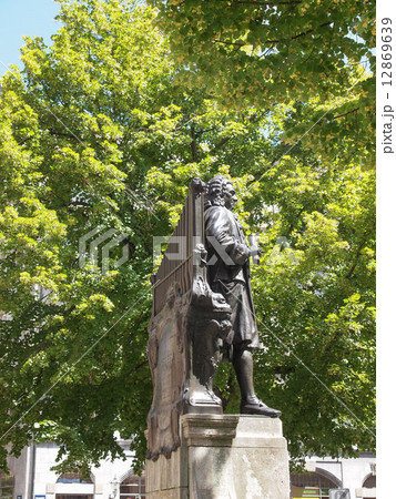 Neues Bach Denkmal Neues Bach Denkmal 12869639