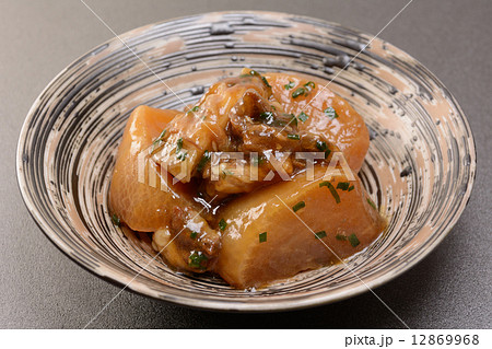 おいしい大根と牛肉の煮込み おいしい大根と牛肉の煮込み 12869968