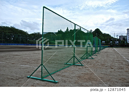 誰もいない野球のグラウンド（八千代高校／千葉県八千代市勝田台南1-1-1） 12871045