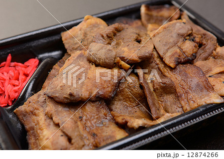 おいしい豚肉弁当 12874266