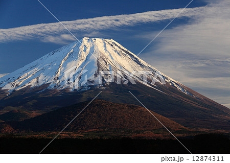 晩秋の富士山 12874311