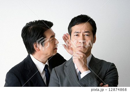 ミドルのビジネスマン（噂）　 12874868