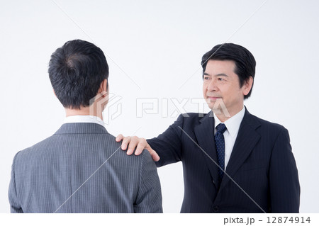 ミドルのビジネスマン 12874914