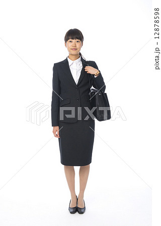 リクルートスーツの女性 リクルートスーツの女性 12878598