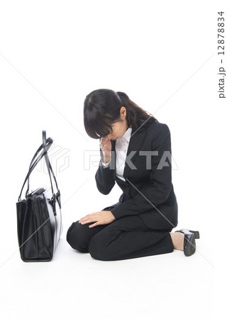 リクルートスーツの女性 リクルートスーツの女性 12878834