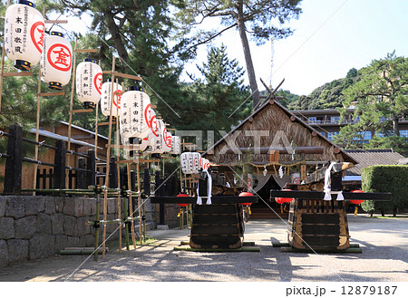 金刀比羅宮御神事場に設けられた金刀比羅宮例大祭祝舎とお頭人さんの駕篭 金刀比羅宮御神事場に設けられた金刀比羅宮例大祭祝舎とお頭人さんの駕篭 12879187