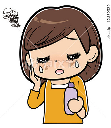 シミに悩む女性 12880529