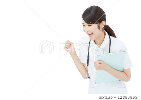 応援するナース 12883865