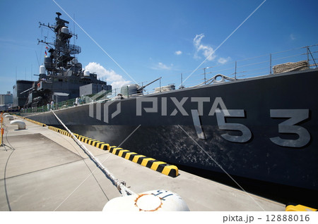 護衛艦 ゆうぎり　（ 海上自衛隊 横須賀基地 ） 12888016