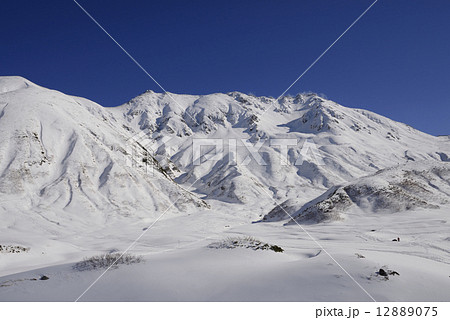 雪の立山 12889075