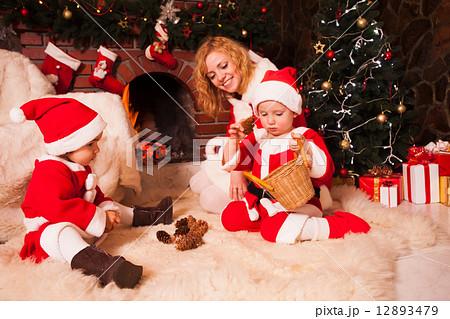 Christmas fireplace 12893479