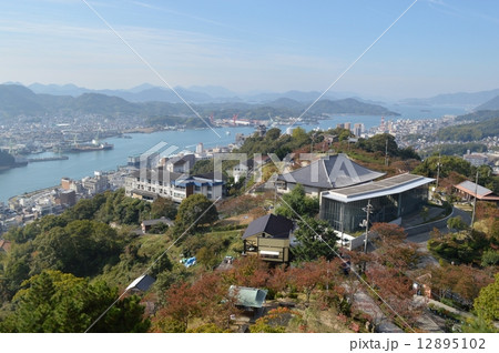 尾道市の街並み 12895102