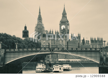 Westminster 12909388