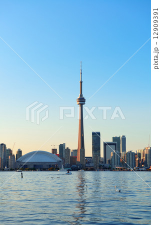 Toronto architecture 12909391