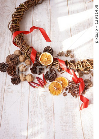 リース作りの材料 12911408