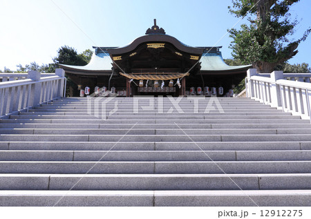 高松市宮脇町、高松の氏神「石清尾八幡宮」 高松市宮脇町、高松の氏神「石清尾八幡宮」 12912275