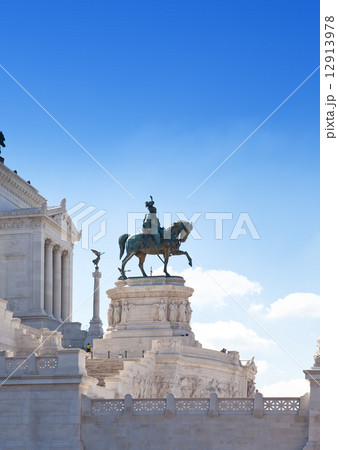 Piazza Venezia in central Rome, Italy. Monument for Victor Emenuel II. Piazza Venezia in central Rome, Italy. Monument for Victor Emenuel II. 12913978