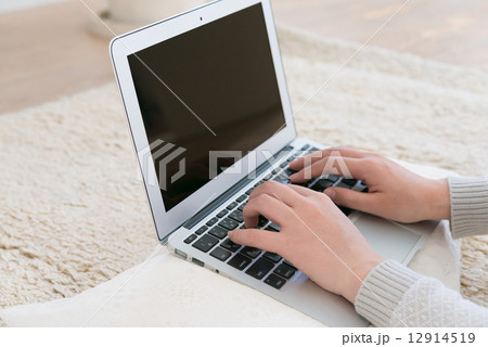 パソコンのある暮らし パソコンのある暮らし 12914519