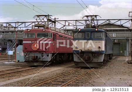 新鶴見機関区 電気機関車展示 昭和61年の写真素材 [12915513] - PIXTA